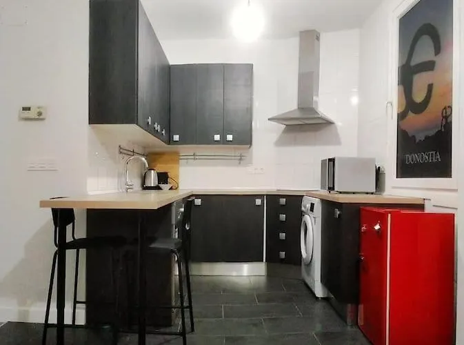 Apartamento Coqueto Con Garaje Al Lado De La Playa San Sebastián