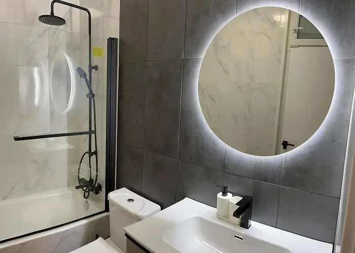 Apartamento Coqueto Con Garaje Al Lado De La Playa *