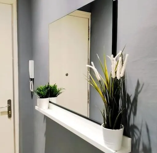 Coqueto Con Garaje Al Lado De La Playa