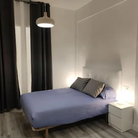 Coqueto Con Garaje Al Lado De La Playa