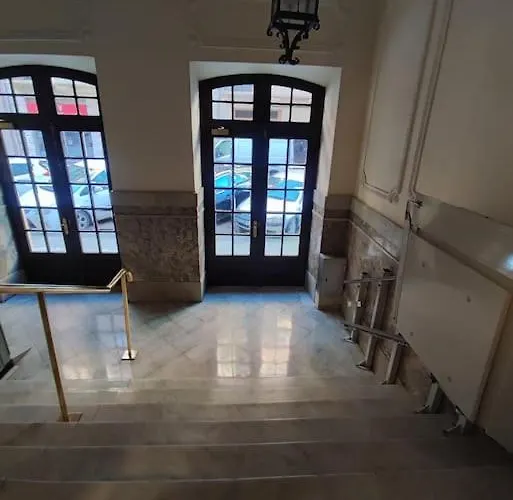 Coqueto Con Garaje Al Lado De La Playa *